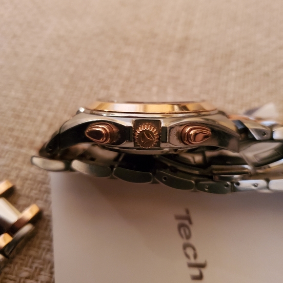 TECHNOMARINE Neo Classic Chronograph 41mm - Picture 3 of 7